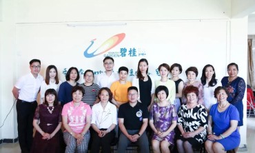 欧文莱带上女企业家，与碧桂园、盛路通信两大上市公司约会去了